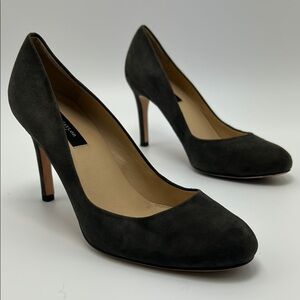 Ann Taylor Suede Pumps Women's 6M Dark Gray Stiletto Heel Classic Chic